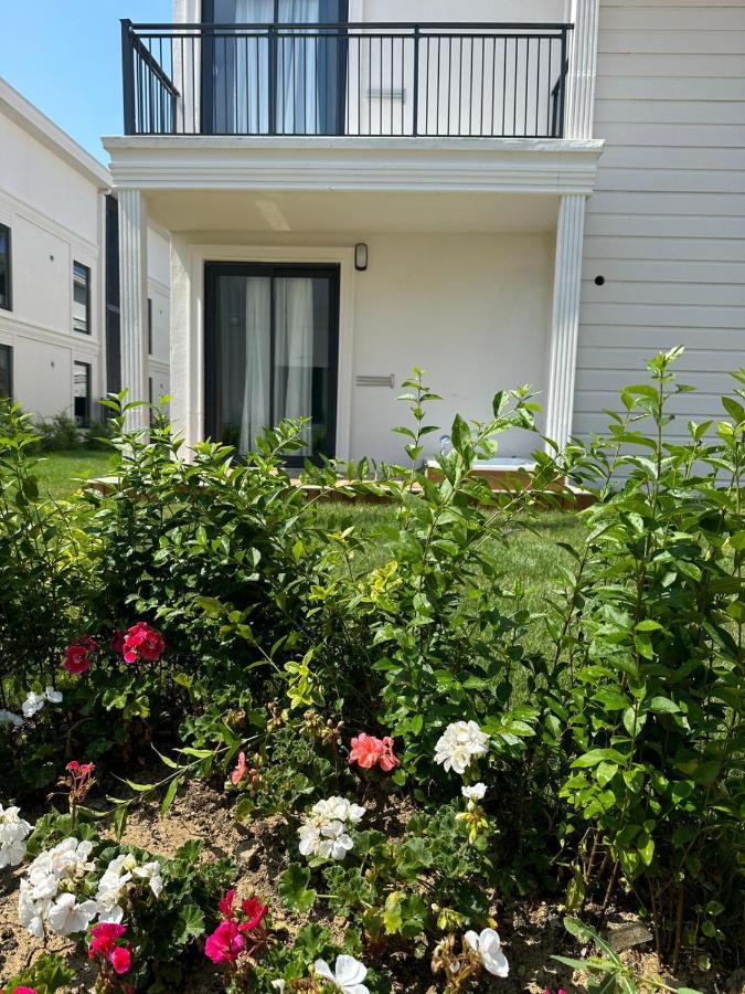 מנבגט La Benata Beach Hotel מראה חיצוני תמונה